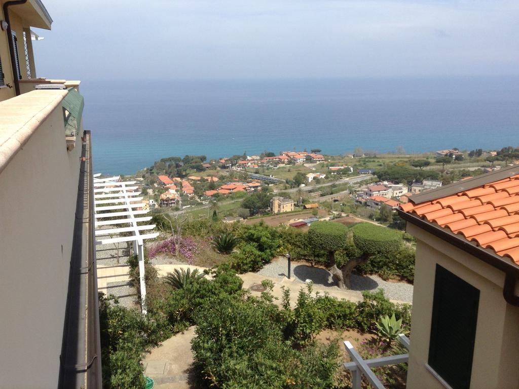 Chic Apartment In Parghelia Italy Luaran gambar